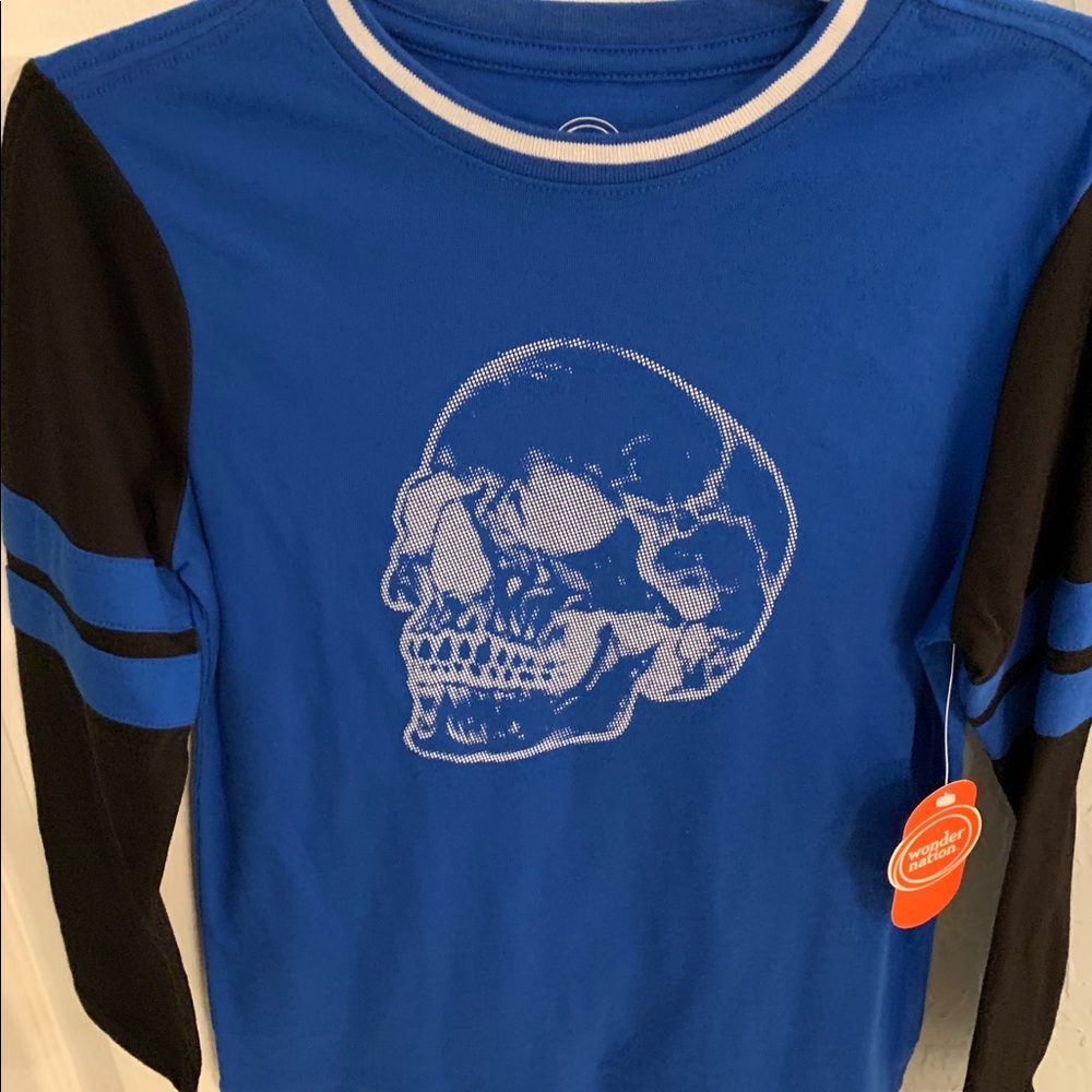 NWT boys long sleeve t-shirt